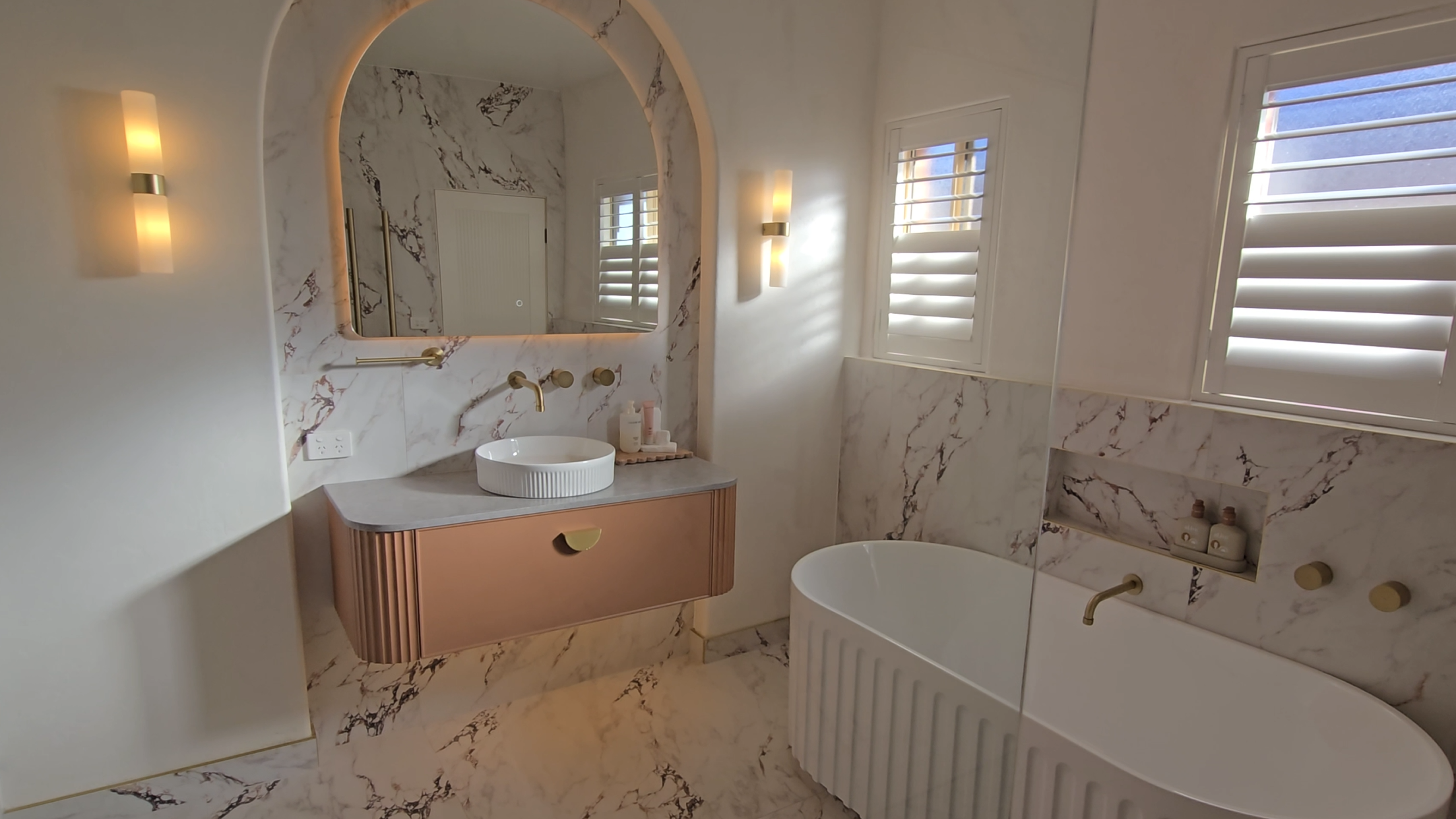 Curved Micro cement Bathroom — Raworth