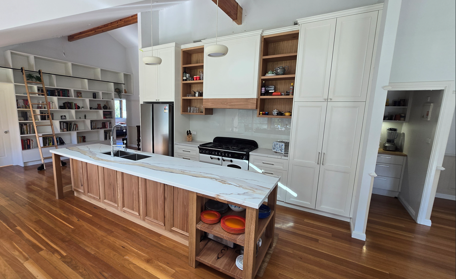 Blackbutt & Routed 2-Pac Kitchen — Newcastle