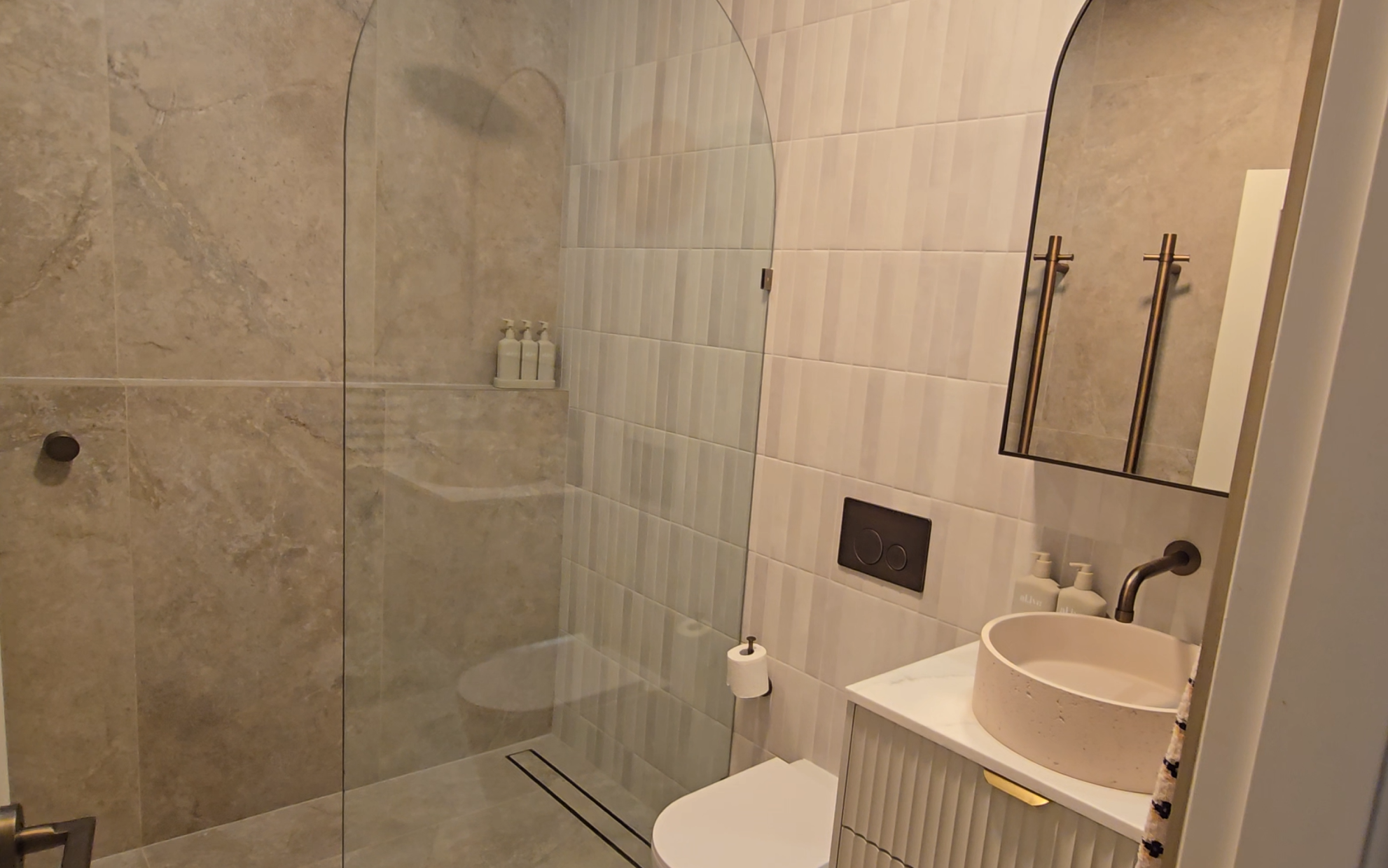 Family Bathroom — Waratah