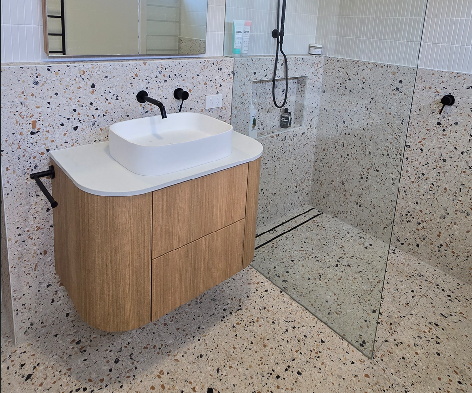 Curved Timber Vanity Bathroom – Wauchope